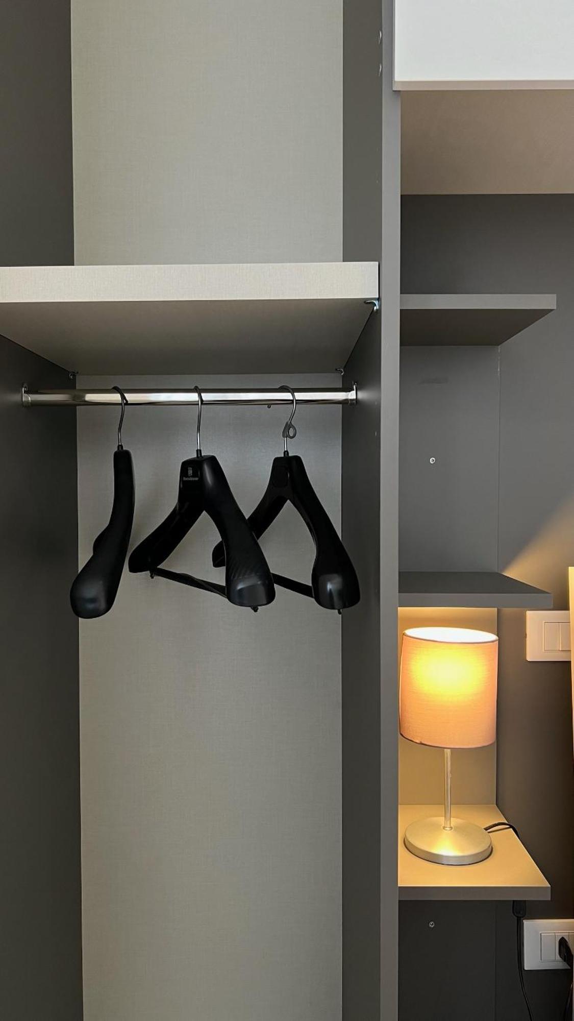 Appartamento Rafael Milano - 10 Min From Linate Airport, Centrale Fs, Ospedale San Raffaele Esterno foto