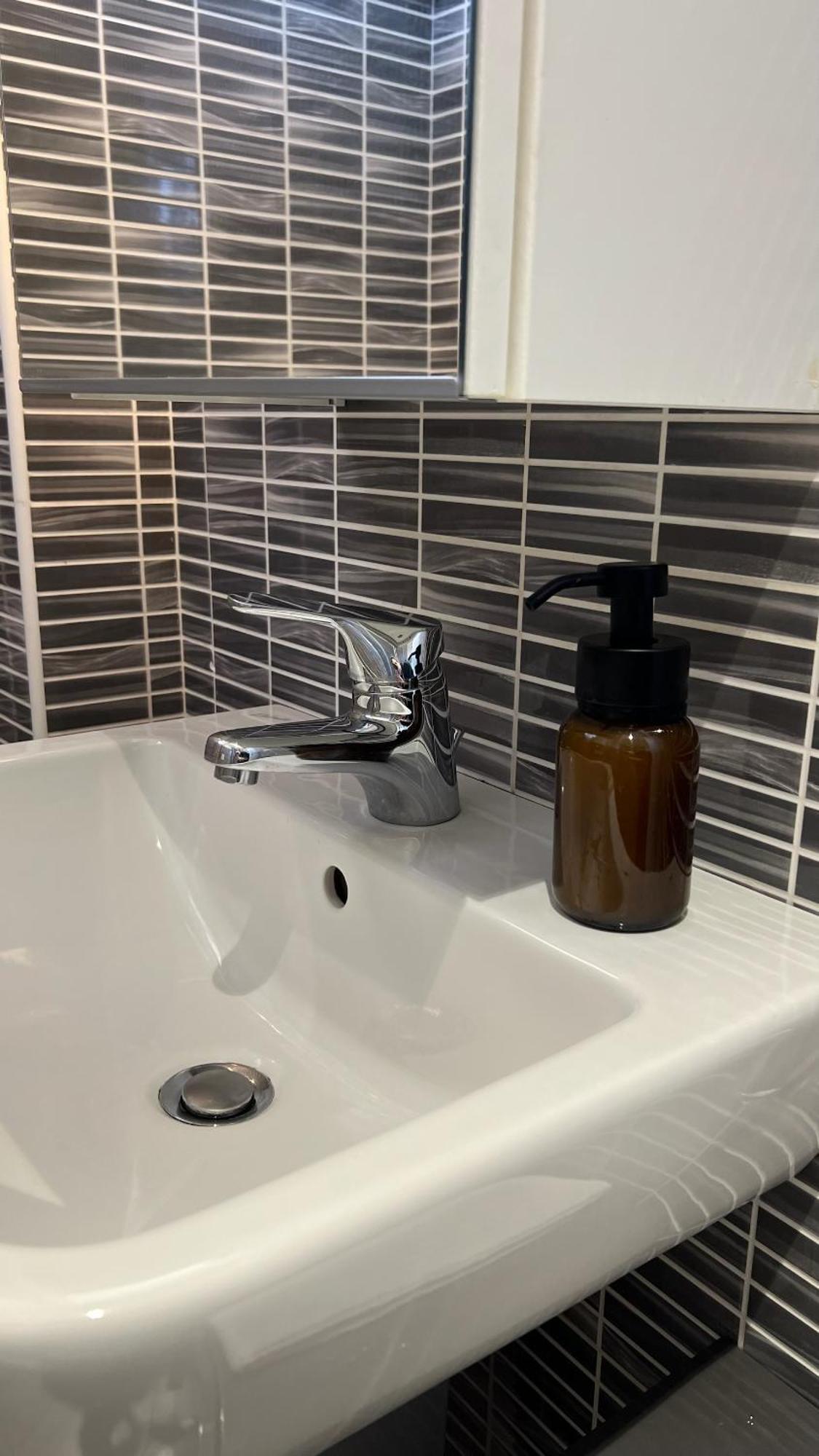 Appartamento Rafael Milano - 10 Min From Linate Airport, Centrale Fs, Ospedale San Raffaele Esterno foto