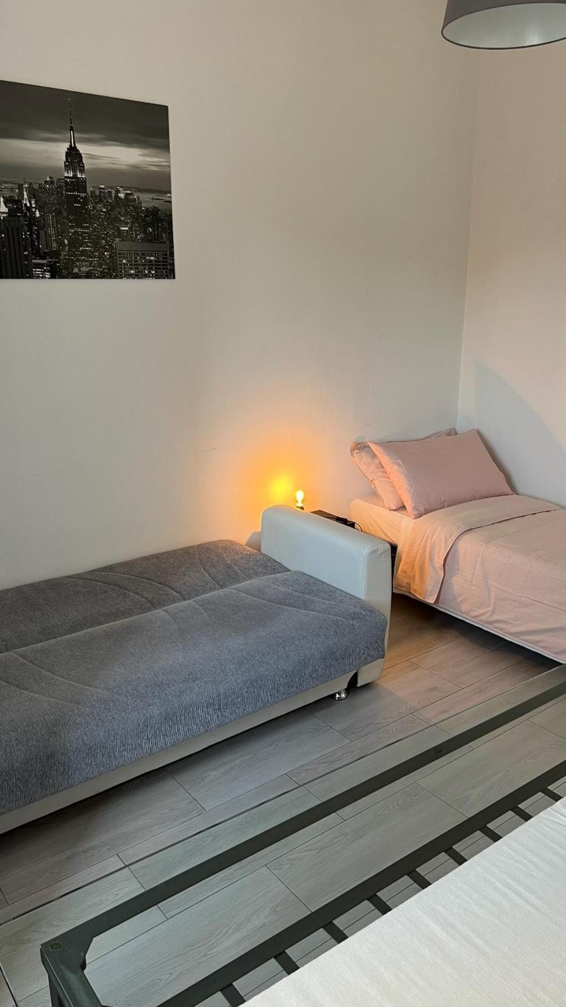 Appartamento Rafael Milano - 10 Min From Linate Airport, Centrale Fs, Ospedale San Raffaele Esterno foto