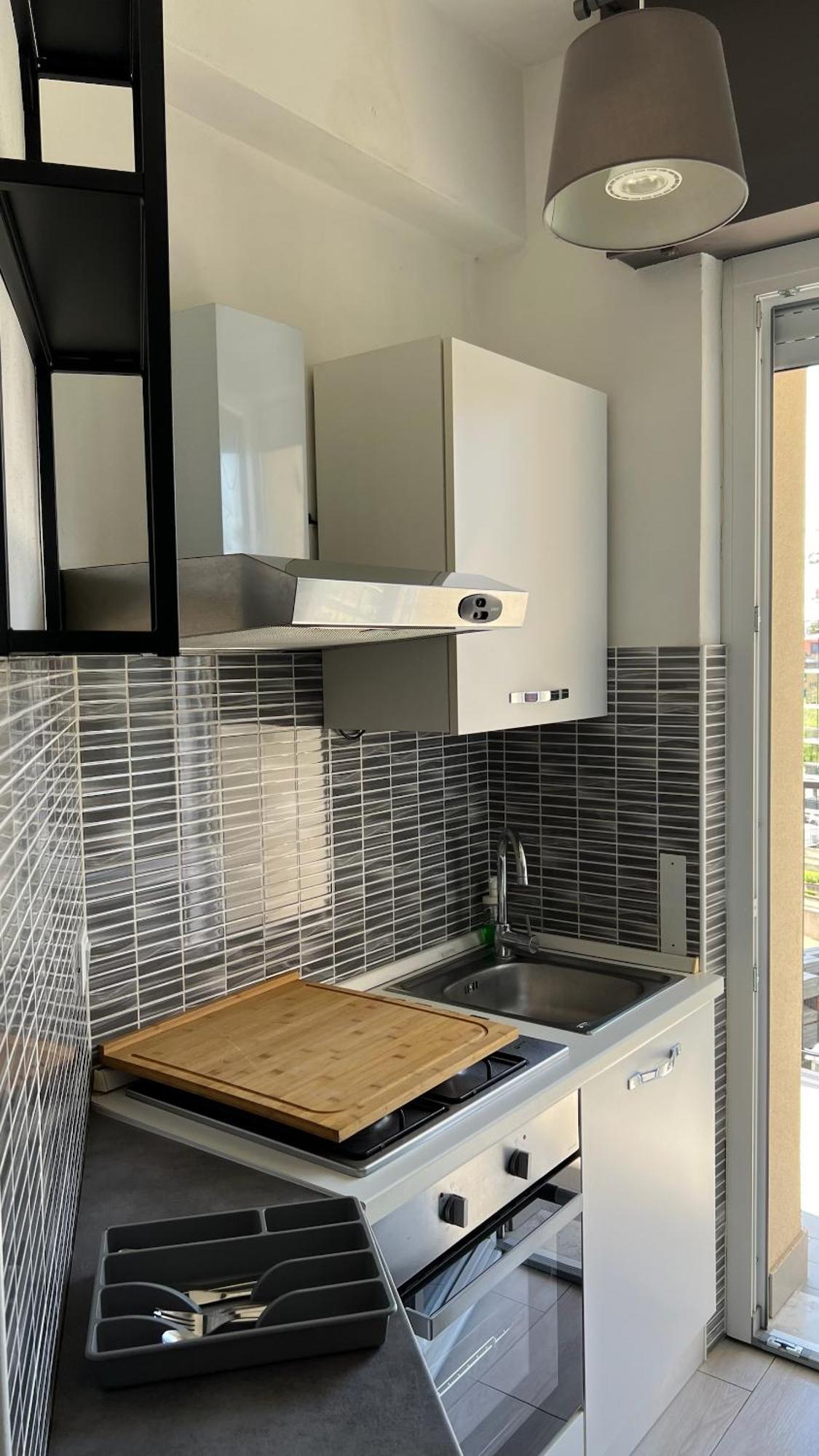 Appartamento Rafael Milano - 10 Min From Linate Airport, Centrale Fs, Ospedale San Raffaele Esterno foto